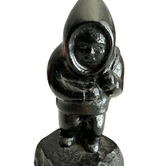 Vintage BOMA Indigenous Inuit Seal Hunter Figurine Vancouver Canada - Picture 2 of 8